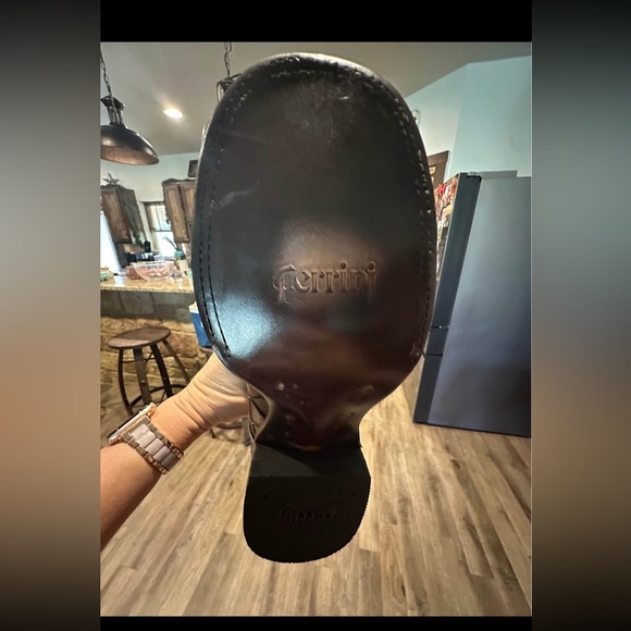 Brown Leather Ferrini Ladies Cowboy Boots with Gold Accents size 8 1/2 NWOT - Picture 4 of 7